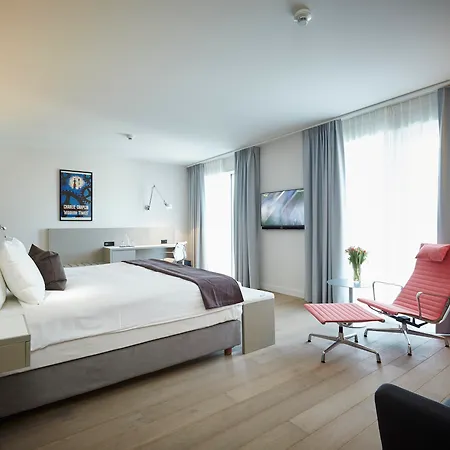 Modern Times Hotel, Vevey, A Tribute Portfolio
