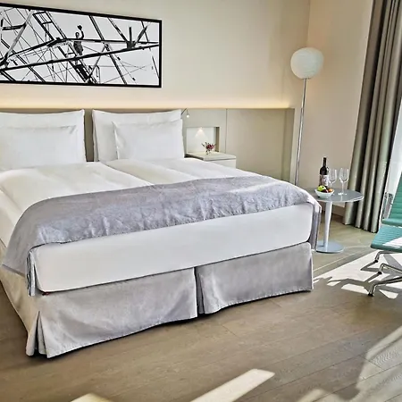 Otel Modern Times Hotel, Vevey, A Tribute Portfolio