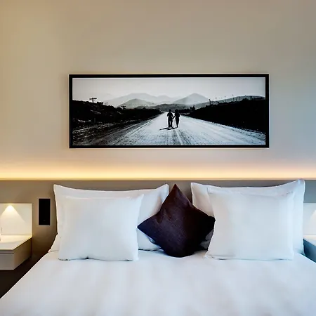 Modern Times Hotel, Vevey, A Tribute Portfolio