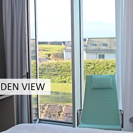 Otel Modern Times Hotel, Vevey, A Tribute Portfolio