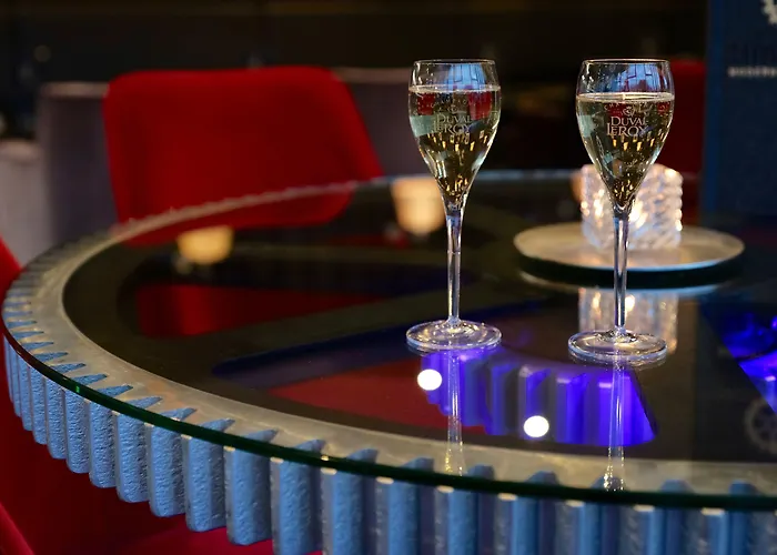 Hotel Modern Times 4*