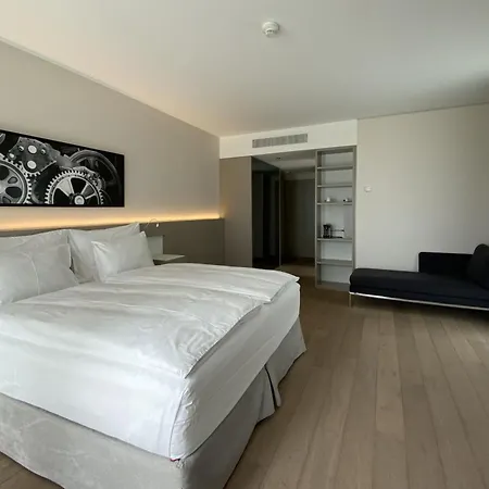 Modern Times Hotel, Vevey, A Tribute Portfolio 4* Βεβέ