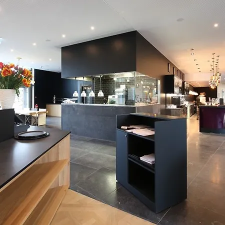 Modern Times 4* Vevey